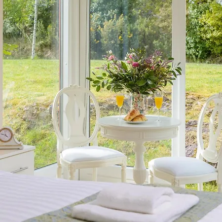 The Courtyard At Sheen Falls Country Club *